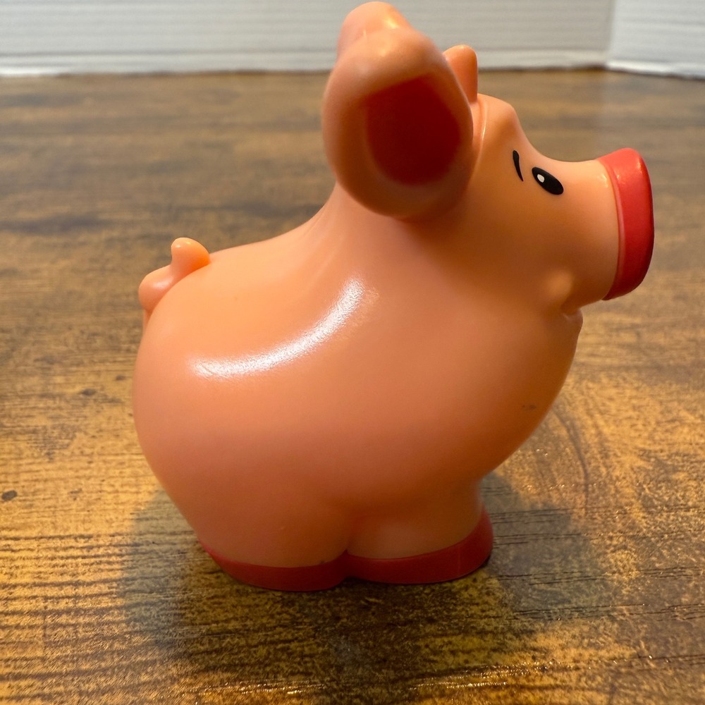 Fisher Price Little People Pig Toy Figure Animal Farm Pink Red‎ Nose 2018 Mattel - Picture 6 of 8